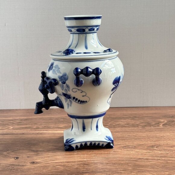 Hand-Painted Russian Gzhel Samovar, Blue and White Ceramic, Decorative Teapot - Picture 8 of 14